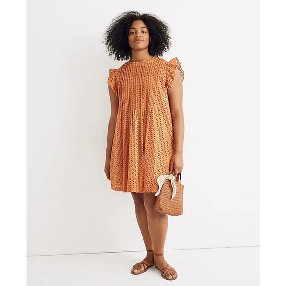 Madewell Eyelet Ruffle-Sleeve Pintuck
Mini Dress in Mulled Cider Mini Boho Med - Picture 3 of 10